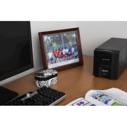 Smart-UPS APC, 750VA, Tower, 230V, 6x IEC C13, SmartConnect Port+SmartSlot, AVR, LCD - thumbnail 4