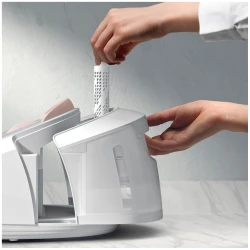 Electrolux Parna Stanica Refine 600 E6ST1-4PP - 2400W, 1.2L rezervoar, automatsko podešavanje, visoki pritisak pare - thumbnail 4